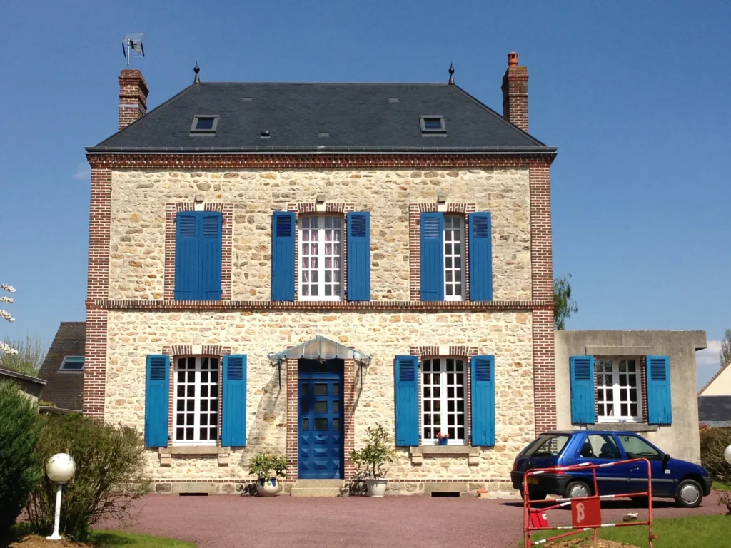 Équipe de couvreurs professionnels dans l’Eure et l’Orne